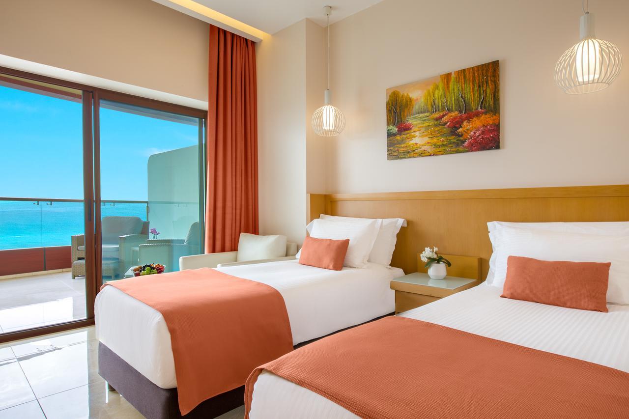 Burj On Bay Hotel Dżunija Zewnętrze zdjęcie
