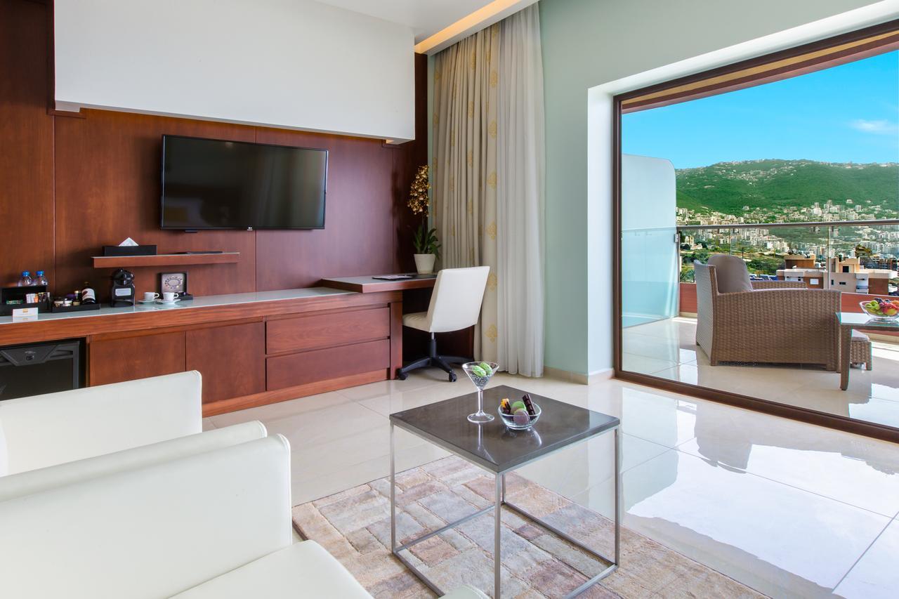 Burj On Bay Hotel Dżunija Zewnętrze zdjęcie